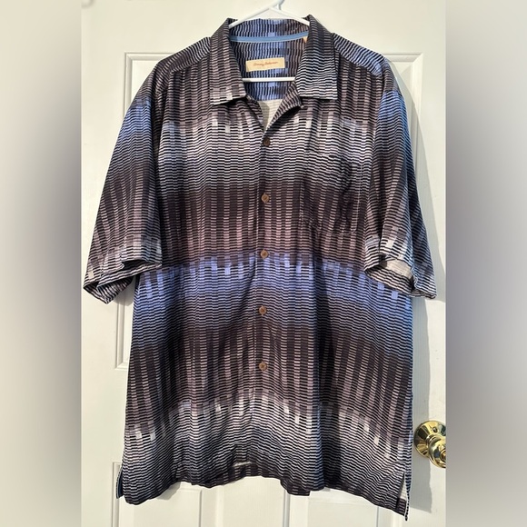 TOMMY BAHAMA 100% XL Silk Illusion Pattern Gray Blue Short Sleeve Button Down - Picture 3 of 11